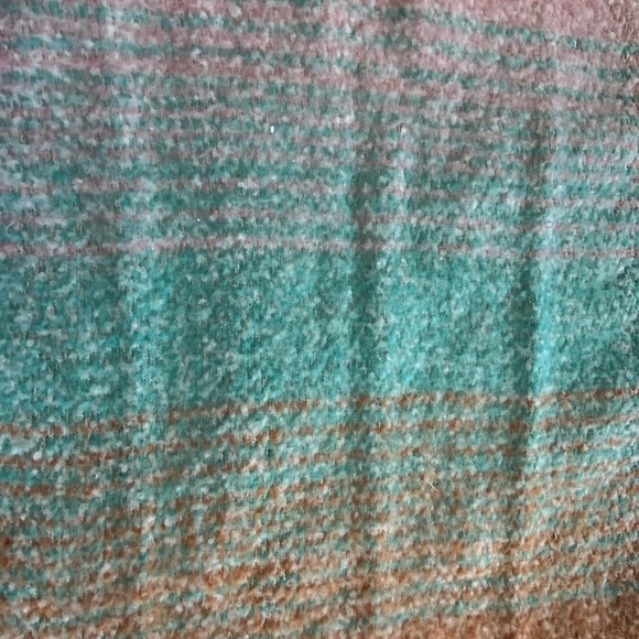 Oversized soft scarf - Picture 3 of 4